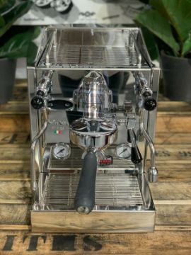 Izzo Vivi PID 1 Group  with Flick Taps