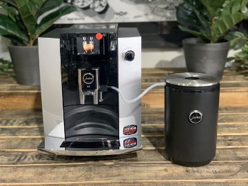 Jura E6 Platinum Fully Automatic with Cool Control Package