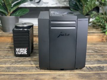 Jura E6 Platinum Fully Automatic with Cool Control Package
