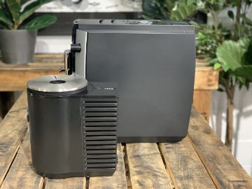 Jura E6 Platinum Fully Automatic with Cool Control Package
