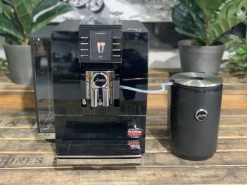 Jura Z6 Fully Automatic with Cool Control Package