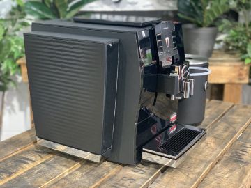 Jura Z6 Fully Automatic with Cool Control Package