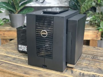 Jura Z6 Fully Automatic with Cool Control Package