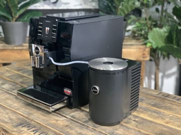 Jura Z6 Fully Automatic with Cool Control Package