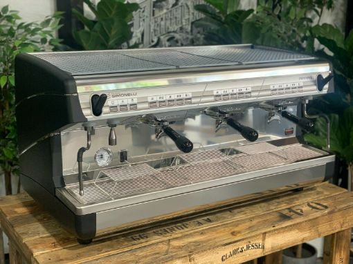 Nuova Simonelli Appia II 3 Group 